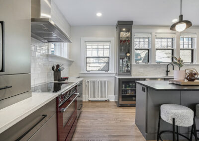 New Kitchen Fits in Classic Space